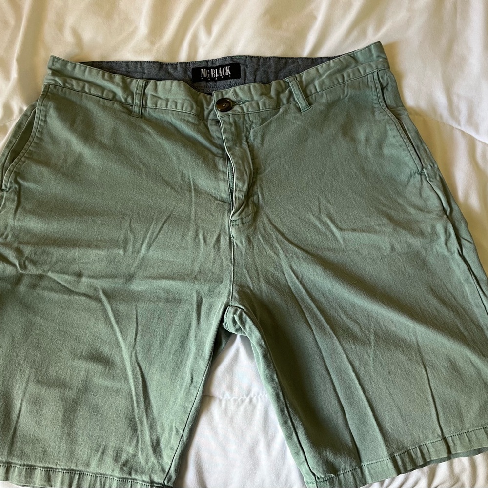 MG Black Label Men’s Shorts With Belt Loop & Pockets, Size 34